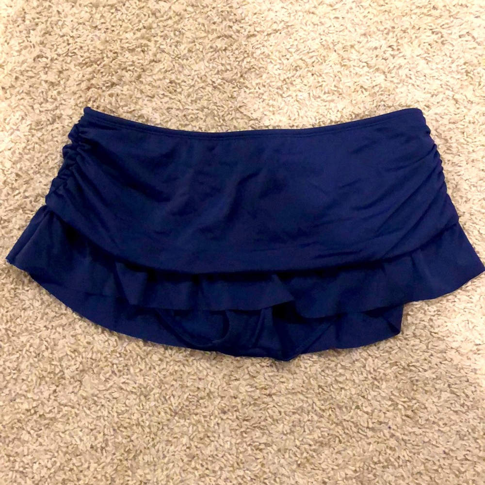 Large navy swim skirt